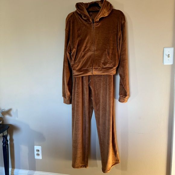 SKIMS Pants - Skims Velour 2-Piece Track Suit Wide Leg